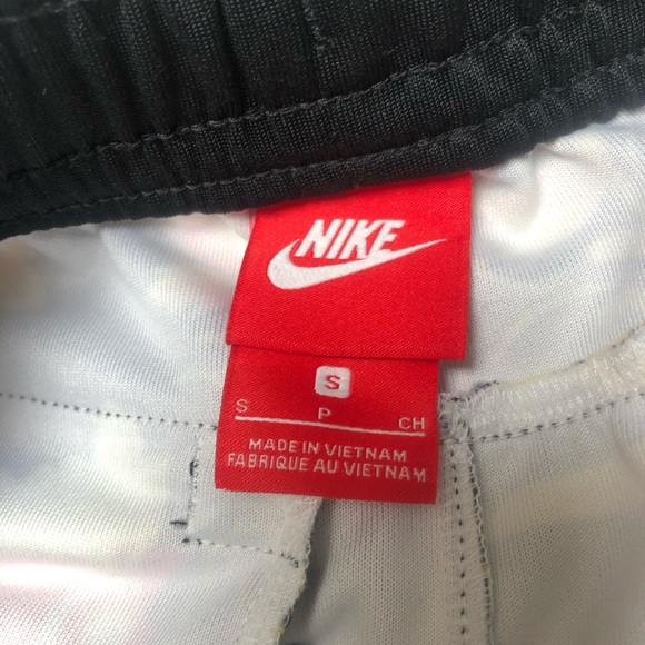 🔥EUC NIKE TRACK PANTS WORN ONCE UNISEX SIZE SMALL - Picture 7 of 8